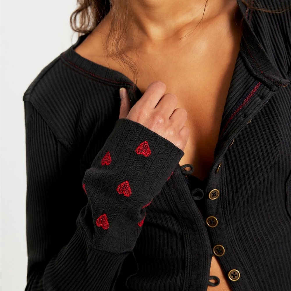 We the free Valentines  ♥️Daria cuff button down cardi heart ♥️ XS 🆕